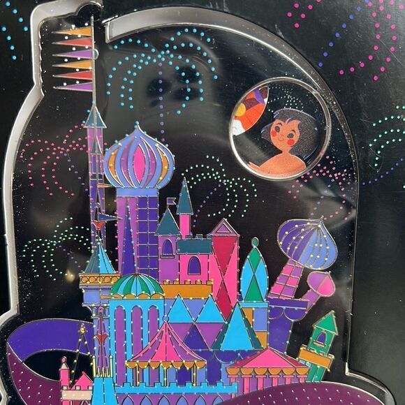 Disney Limited Edition Jumbo Main Street Electrical Parade Small World Pin - Picture 3 of 7